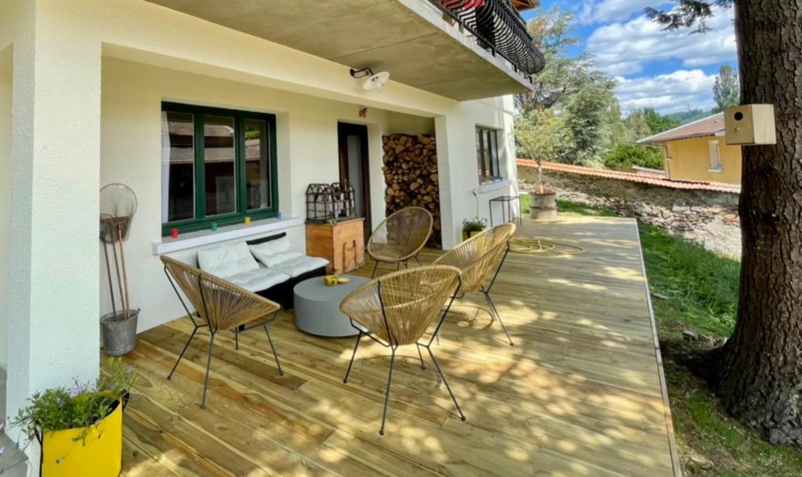 Bed and Breakfast La Madeleine Amplepuis Exterior foto